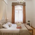 Apartamento Regina On Király Street Budapeste